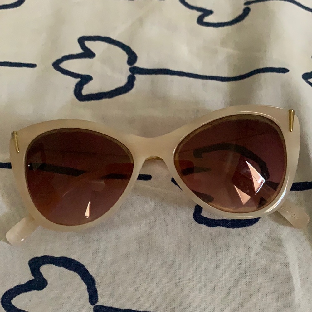 Elizabeth and James Filmore Sunglasses